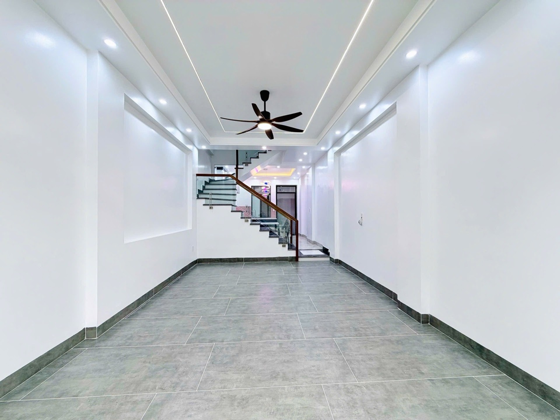 Bán nhà xây mới độc lập - Khu phân lô Thượng Lý