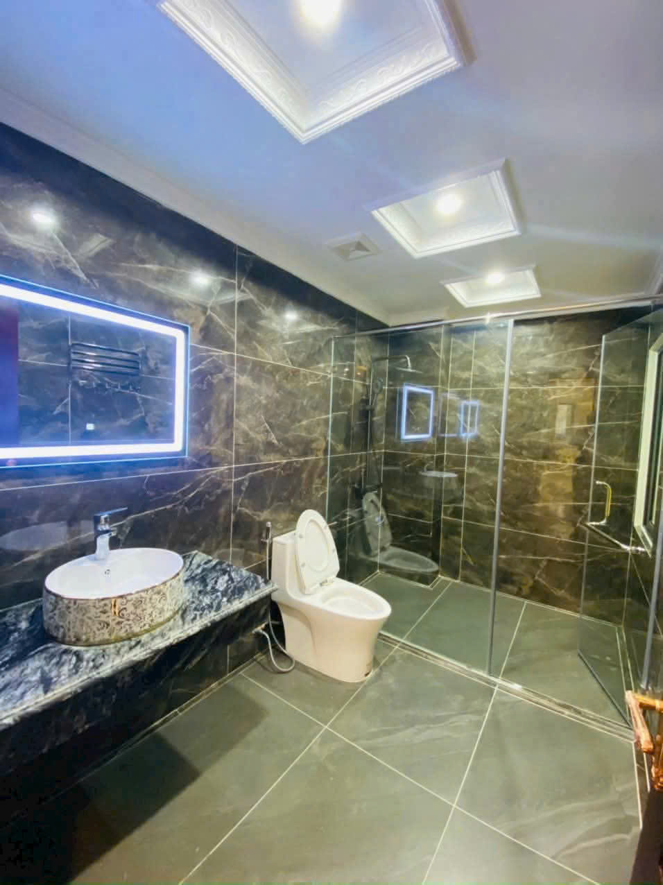 Cho thuê nhà, Kim Mã, Giảng Võ, Liễu Giai, Ba Đình, 205m2x 4T -46 tr