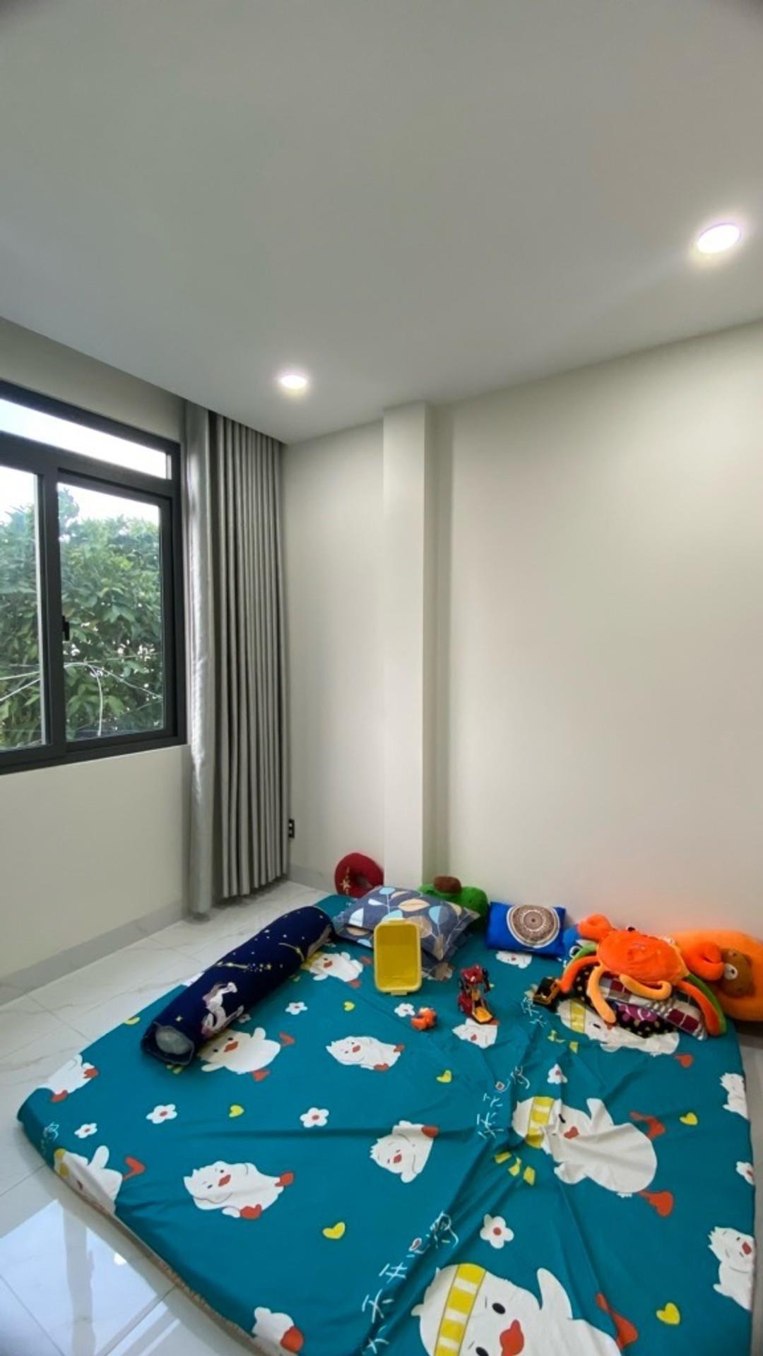 Nhà 3 tầng 54m2, 3PN, 3WC, hẻm 4m sát mặt tiền Phạm Văn Chiêu. Liên hệ ngay