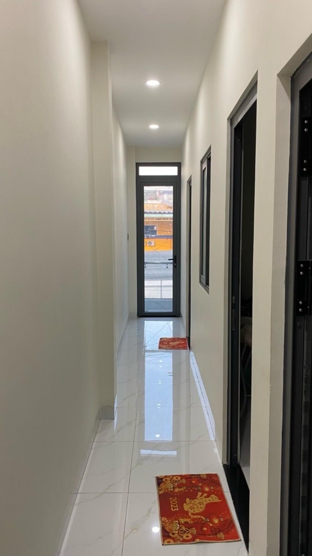 Nhà 3 tầng 54m2, 3PN, 3WC, hẻm 4m sát mặt tiền Phạm Văn Chiêu. Liên hệ ngay-3