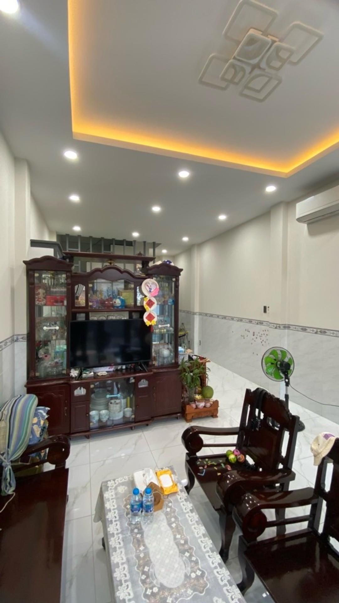 Nhà 3 tầng 54m2, 3PN, 3WC, hẻm 4m sát mặt tiền Phạm Văn Chiêu. Liên hệ ngay-4