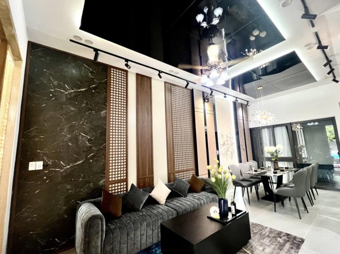 Chào bán căn biệt thự tân cổ điển 3 tầng 3 mê xây mới 100%-3