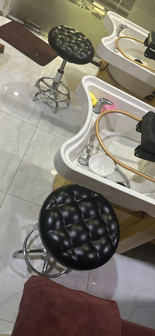 SANG NHƯỢNG MẶT BẰNG SPA/GỘI ĐẦU DƯỠNG SINH – MẶT TIỀN ĐƯỜNG HOÀNG QUỐC VIỆT QUẬN 7 Mặt bằng đẹp, chi phí thuê thấp