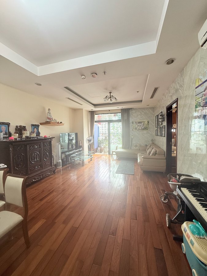CHUNG CƯ CAO CẤP ROYAL CITY-ĐẲNG CẤP NHẤT. THANH XUÂN .114m2  
GIÁ 12,6 Tỷ