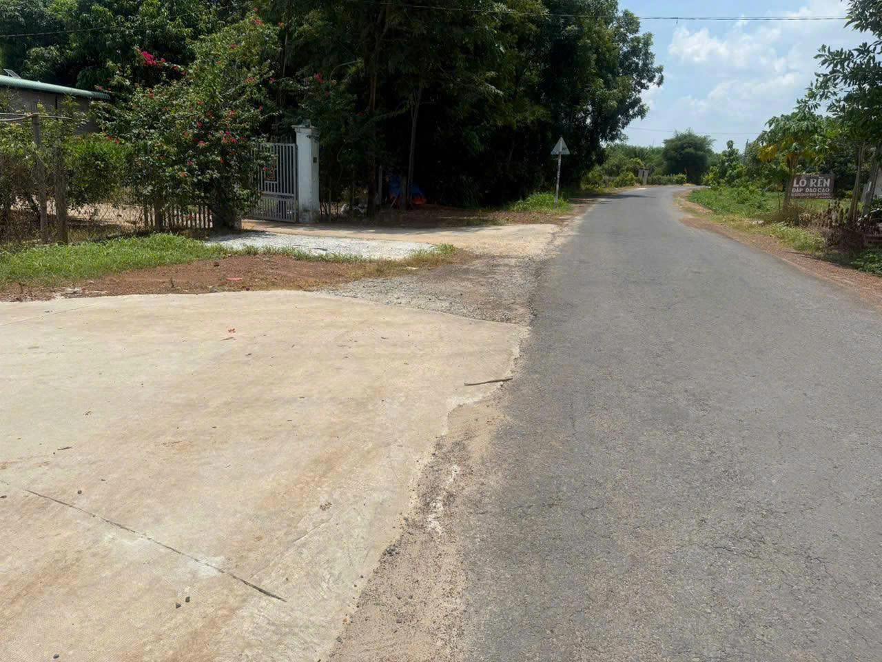 TIỀN NHÀ PHỐ KHÔNG ĐỦ – MUA ĐẤT TÂN PHÚ TRUNG QUÁ HỢP LÝ