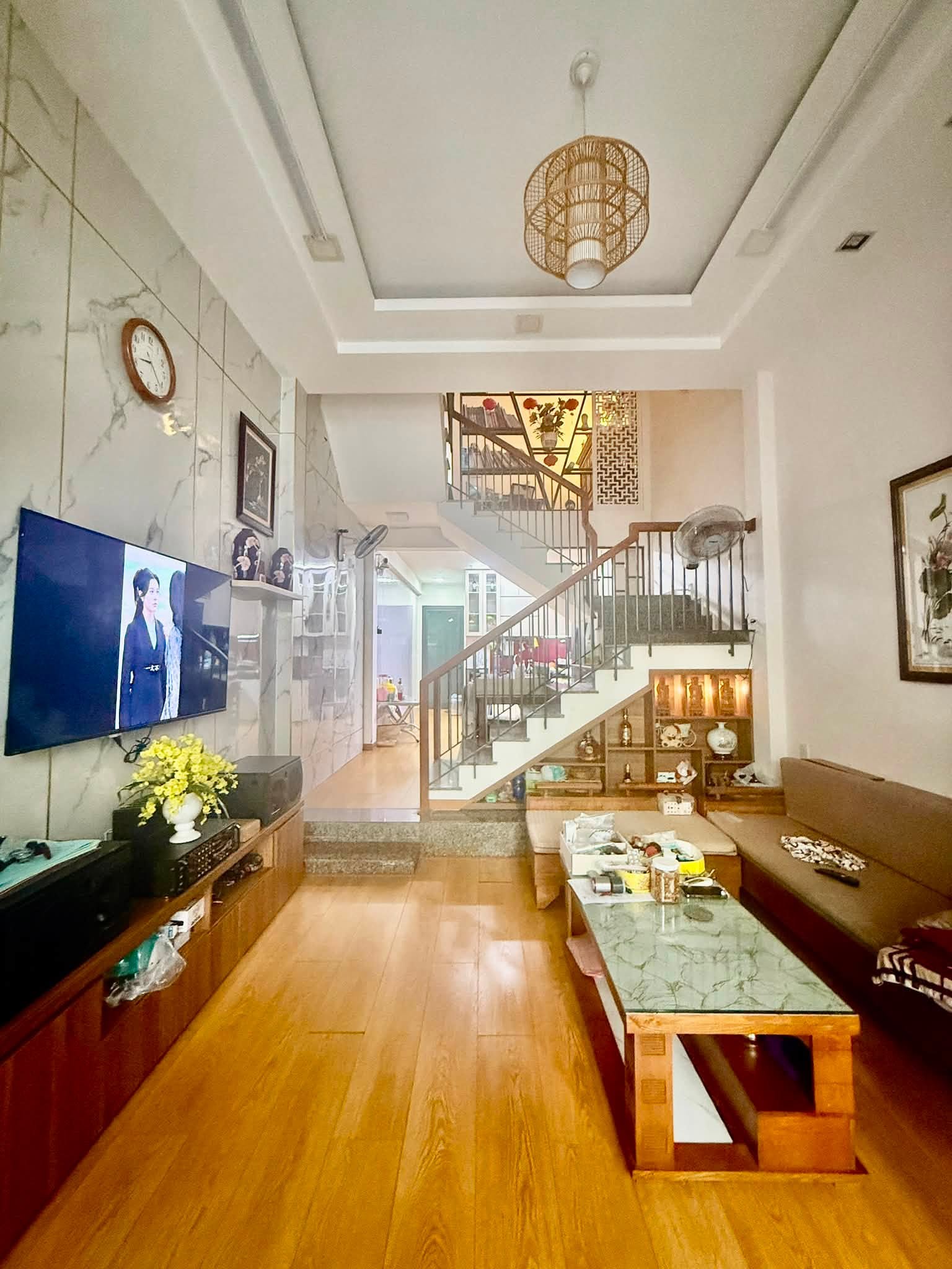 ♥ Gần Nguyễn Thành Hãn, 72m2, 2 tầng 3PN, sạch đẹp 5.x tỷ