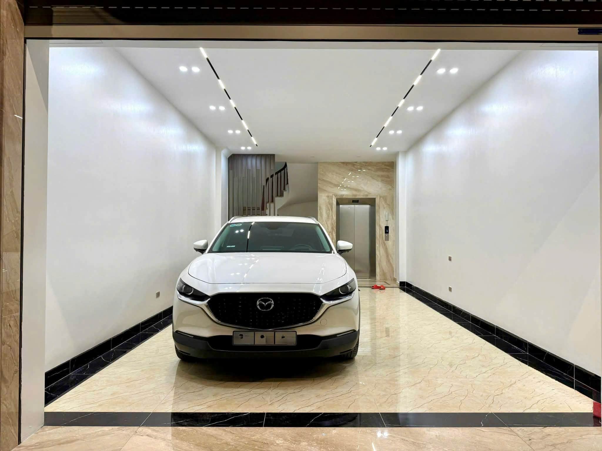 BÁN NHÀ THẠCH BÀN 40M2- 7 Tầng THANG MÁY- GARA Ô TÔ- 16.9 TỶ