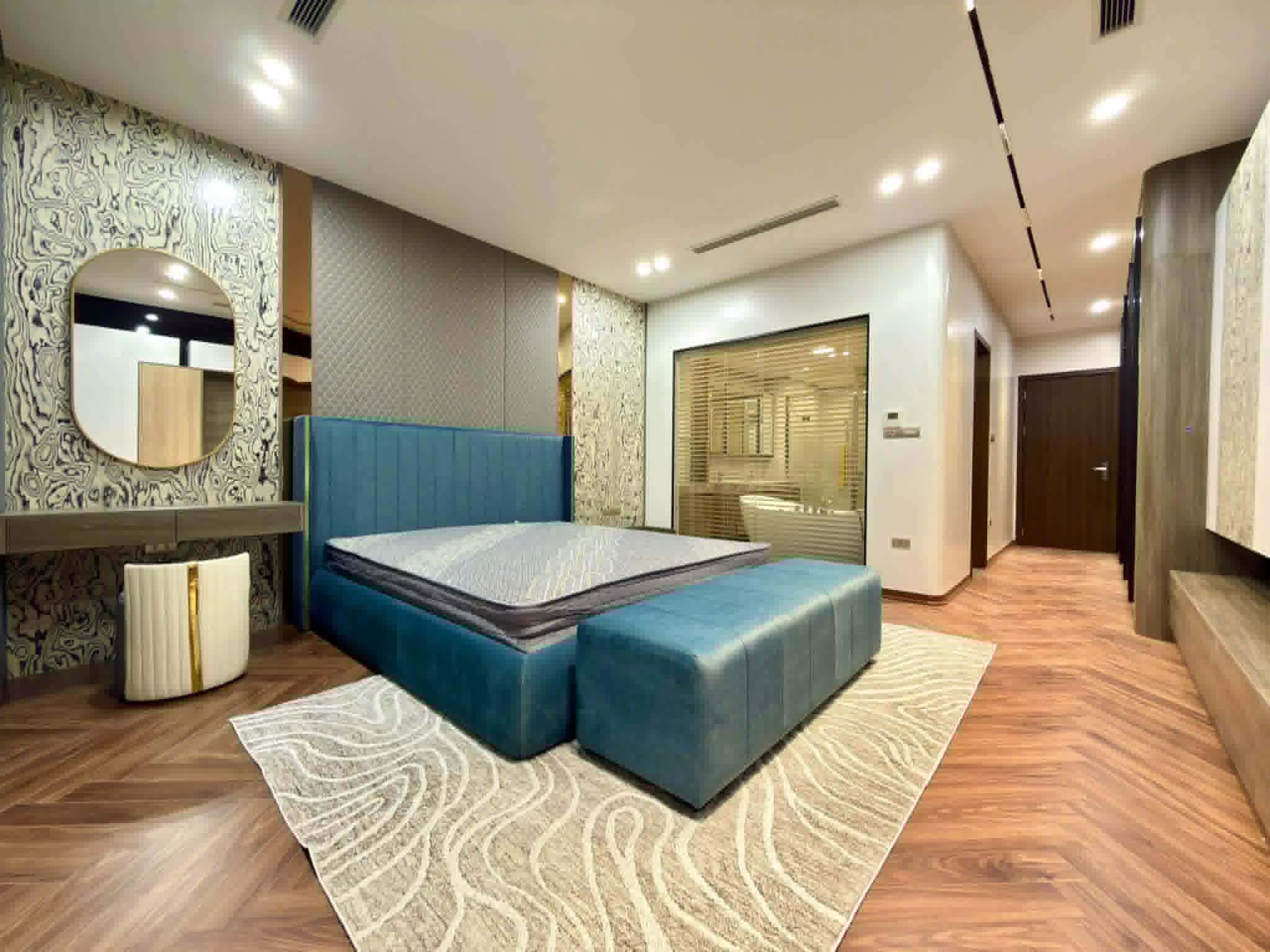 BÁN NHÀ THẠCH BÀN 40M2- 7 Tầng THANG MÁY- GARA Ô TÔ- 16.9 TỶ
