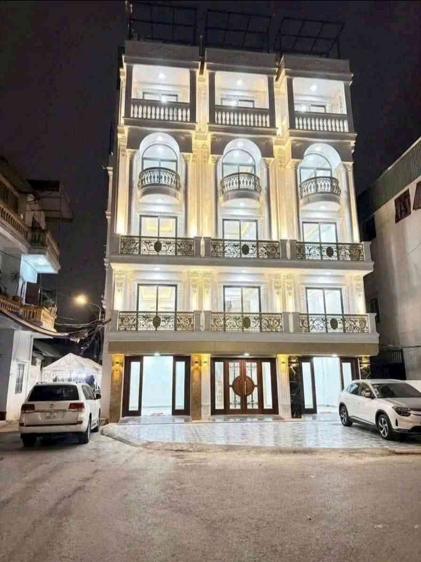 BÁN NHÀ TƯ ĐÌNH, LONG BIÊN 56M2- 6 TẦNG THANG MÁY- Ô TÔ TRÁNH ĐỖ- 13.6 TỶ