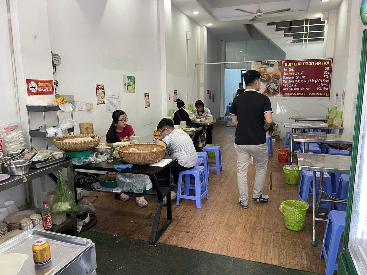 Quận 2 , SANG RẺ QUÁN CƠM TẤM – BÚN CHẢ  4m x 17m , Mb thuê16tr, KDC An Phú, Khu VP cty, Chung Cư, Tel : 0906397651 ( Chính chủ )
