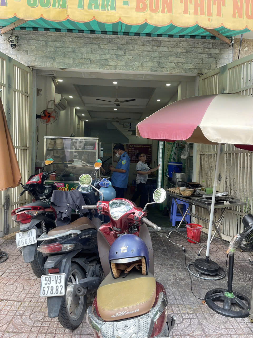 Quận 2 , SANG RẺ QUÁN CƠM TẤM – BÚN CHẢ  4m x 17m , Mb thuê16tr, KDC An Phú, Khu VP cty, Chung Cư, Tel : 0906397651 ( Chính chủ )