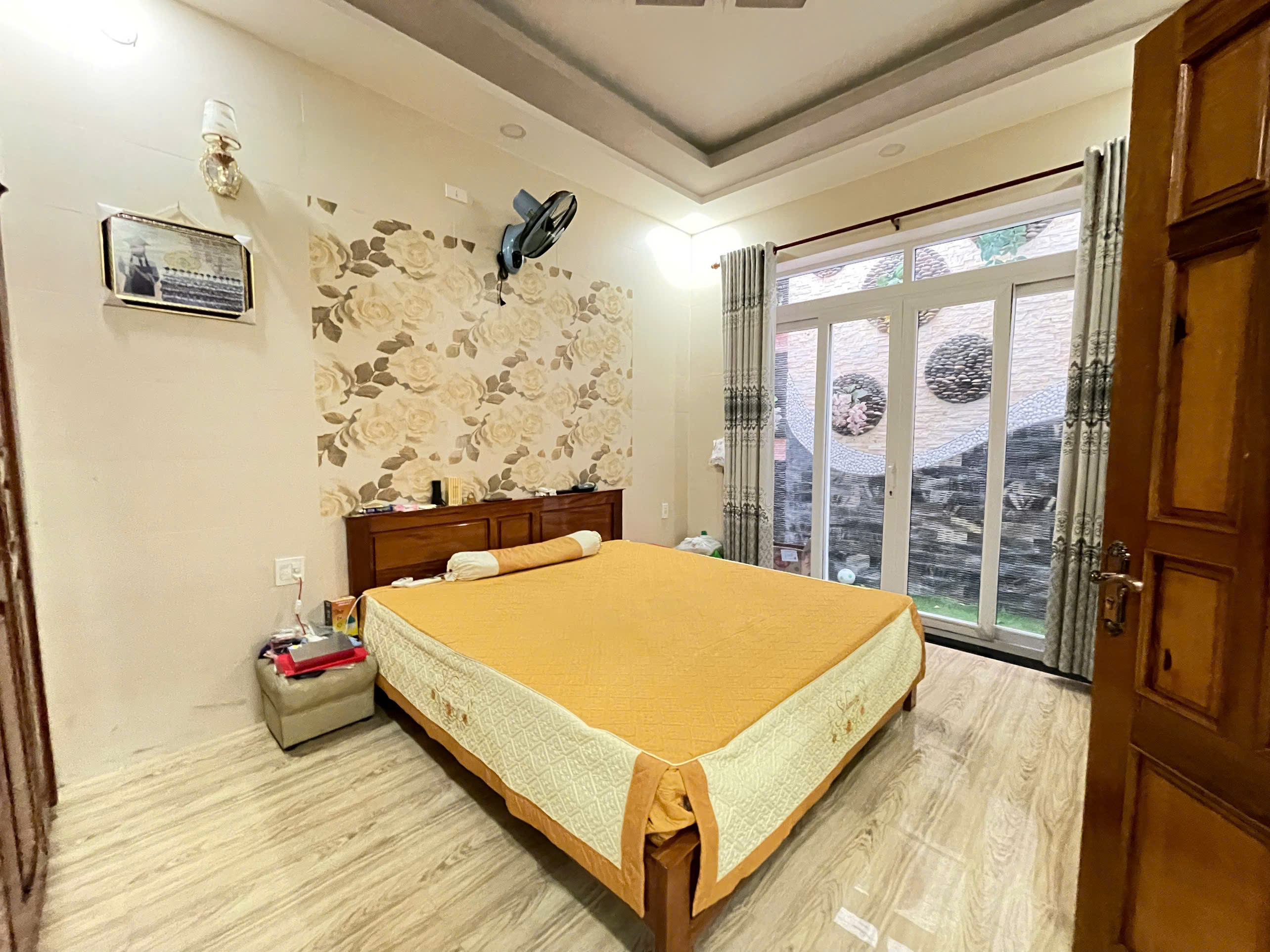 Bán nhà mặt tiền  Tô Vĩnh Diện, Phương Sài Nha Trang, ngang 7,7m 130tr/m2