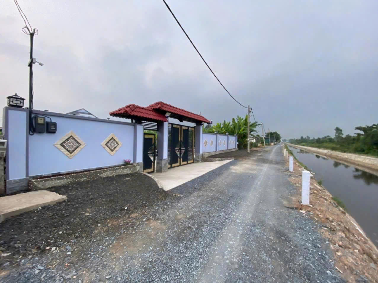 Bán bán đất mặt tiền tiềm năng sinh lời cao tại Xuân Thới Sơn,
  huyện Hóc Môn, Hồ Chí Minh.