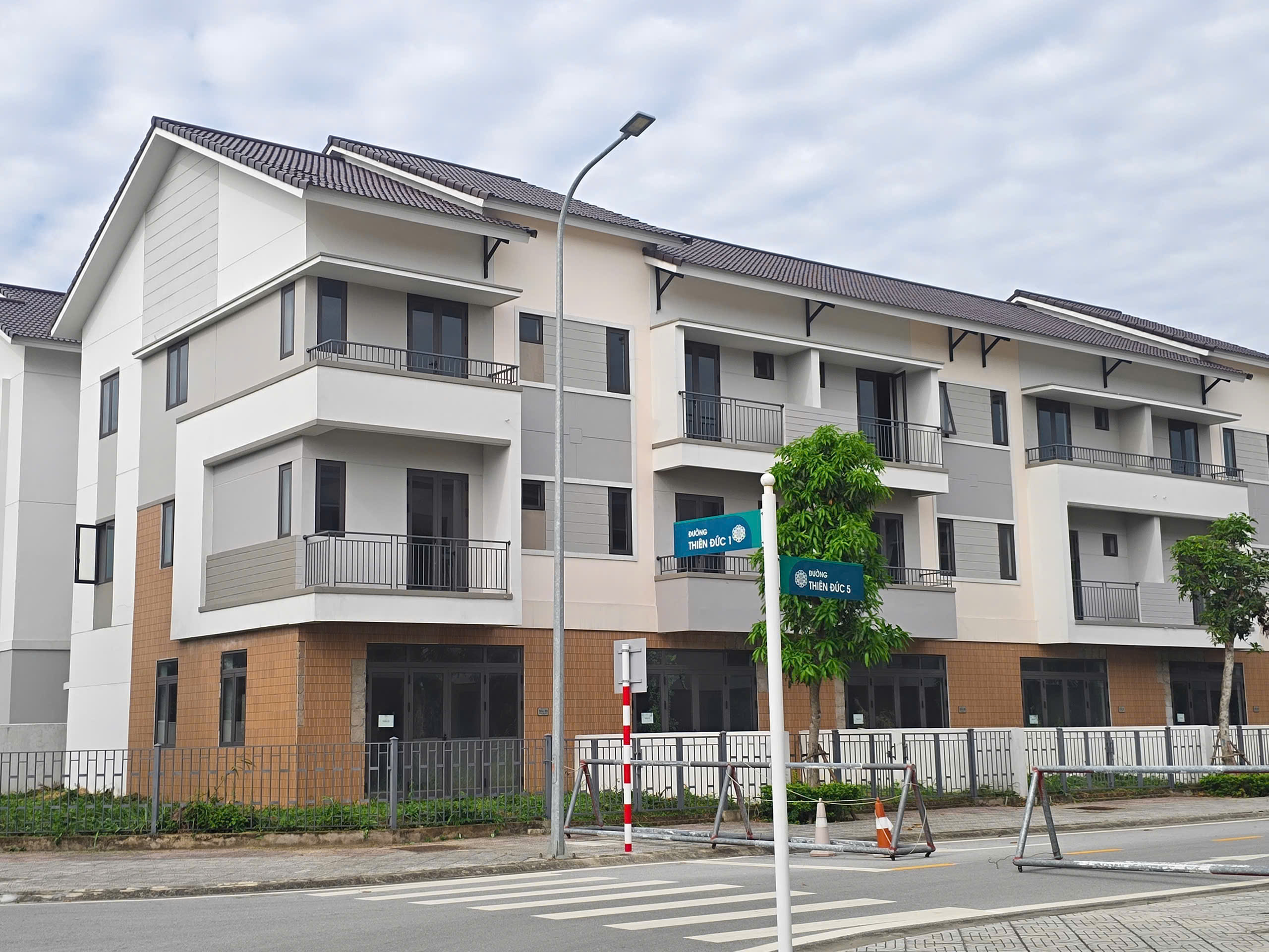 Shophouse áp góc tại Centa Riverside – Giá tốt nhất dự án