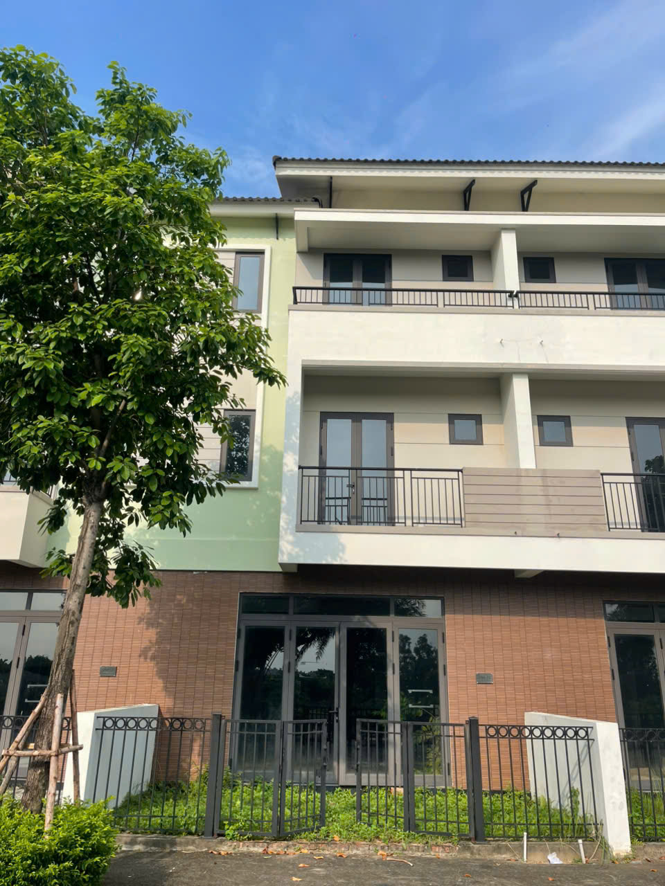 CĂN NGOẠI GIAO DUY NHẤT – VIEW SÔNG TỰ NHIÊN – CHỈ 8 TỶ!