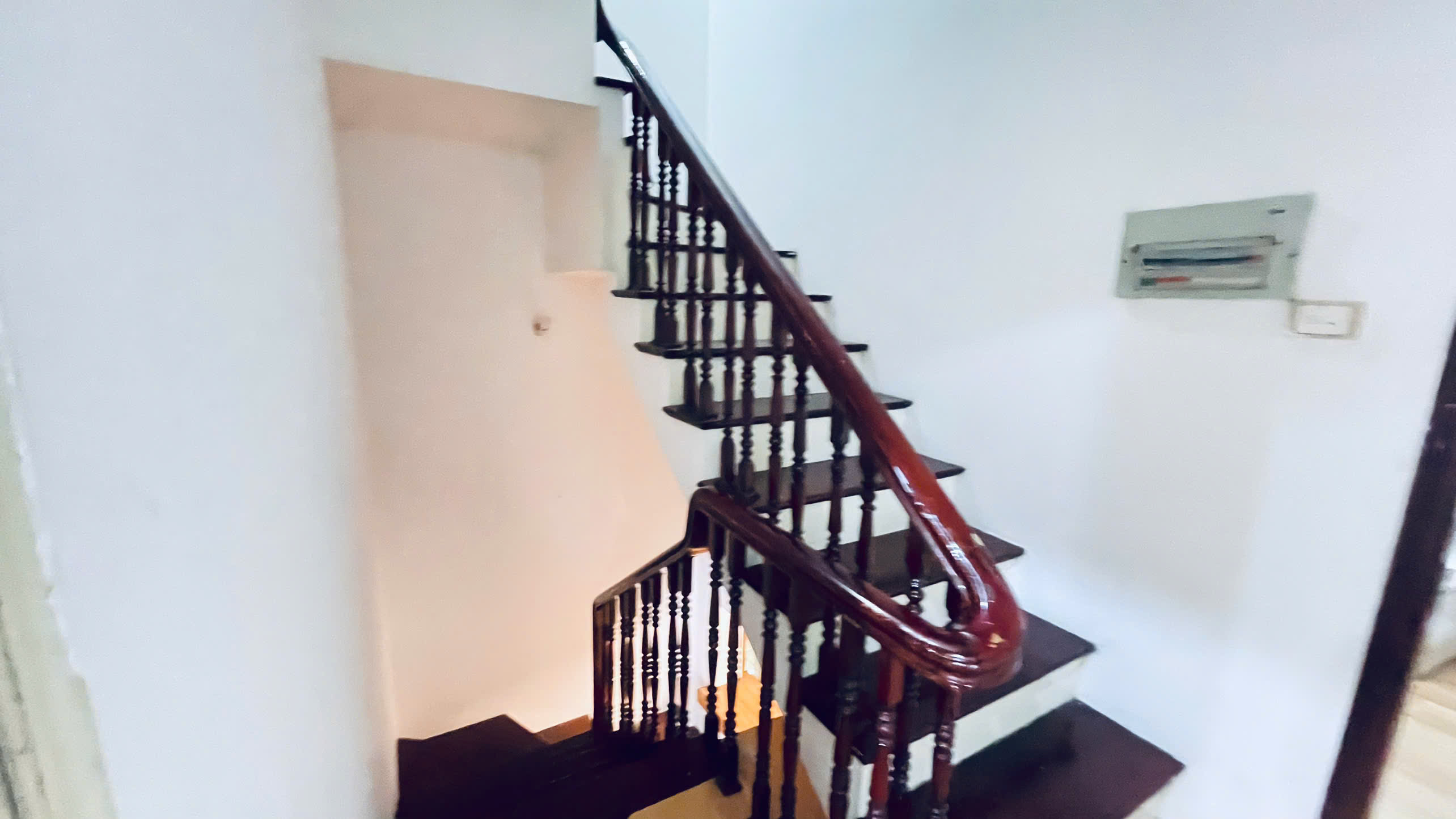 CHÍNH CHỦ CHO THUÊ NHÀ NGUYÊN CĂN 4 TẦNG-3