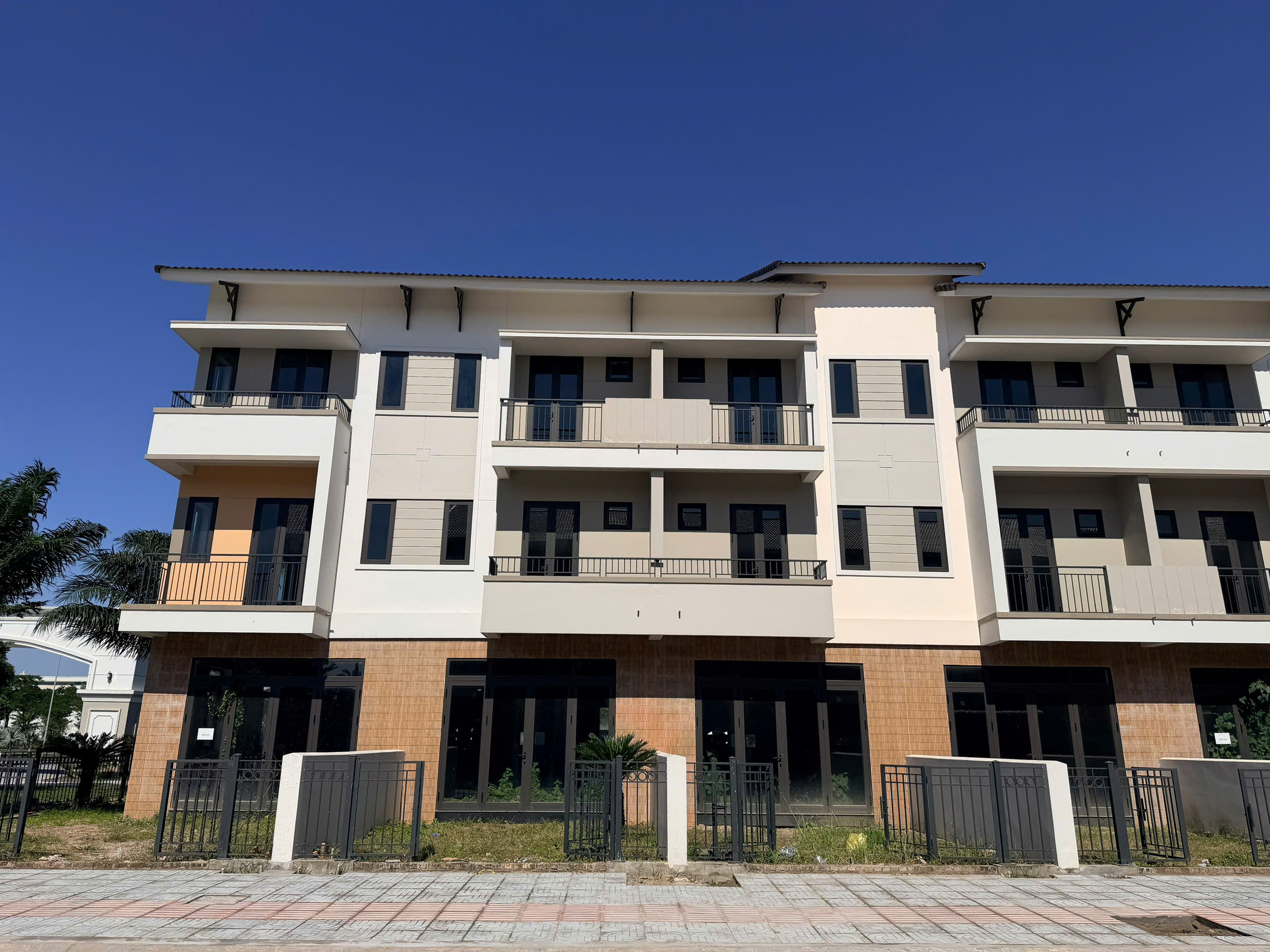 SHOPHOUSE ÁP GÓC – HÀNG HIẾM TẠI CENTA RIVERSIDE