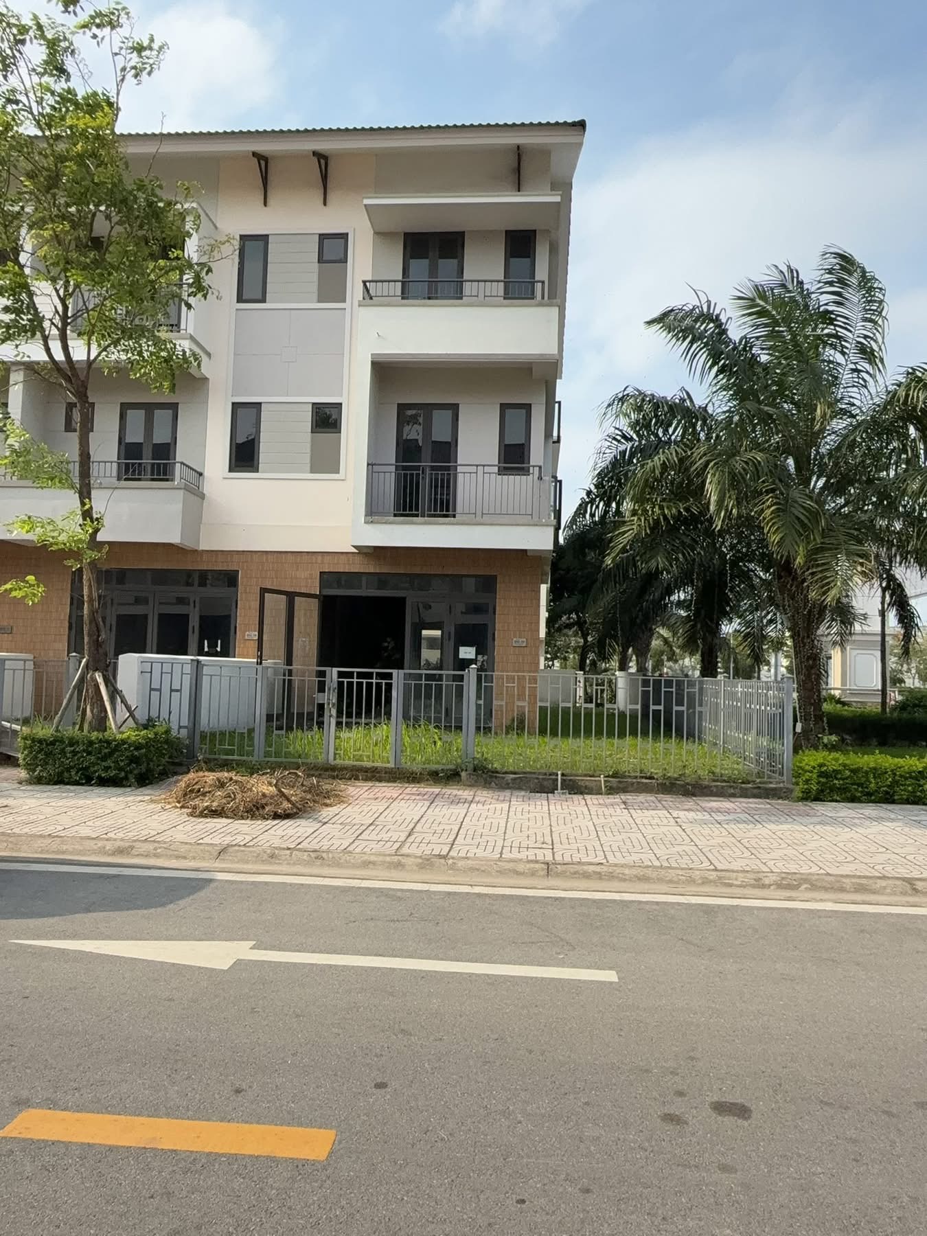 căn shop house căn góc hôc trợ vay 70%,lãi f0,khách chỉ vào 30%