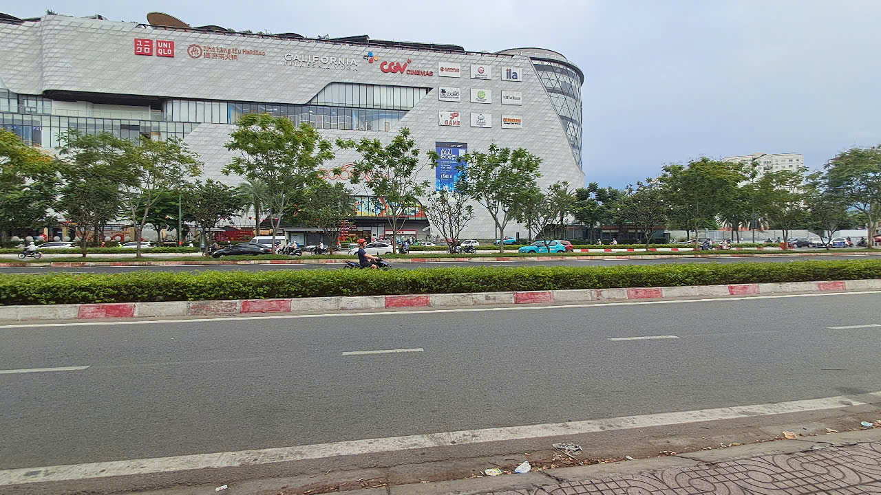Bán Nhà 3 Lầu Mặt Tiền Phạm Văn Đồng - Hiệp Bình Chánh - Thành Phố Thủ Đức-3