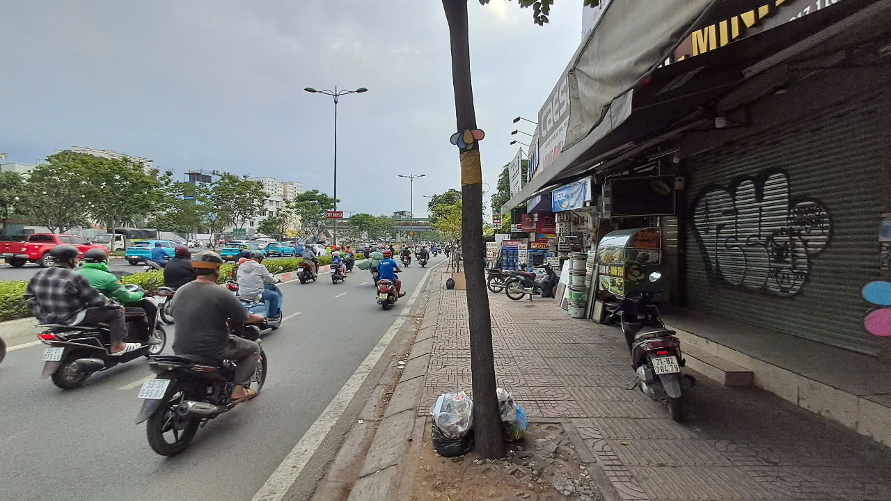 Bán Nhà 3 Lầu Mặt Tiền Phạm Văn Đồng - Hiệp Bình Chánh - Thành Phố Thủ Đức-4