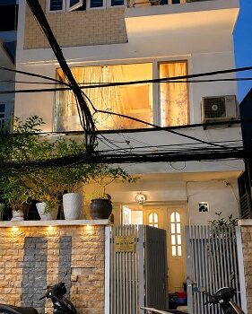 CHO THUÊ NHÀ NGUYÊN CĂN 3 TẦNG 1 TUM – THIẾT KẾ HIỆN ĐẠI, RỘNG RÃI, DỌN VÀO Ở NGAY-4