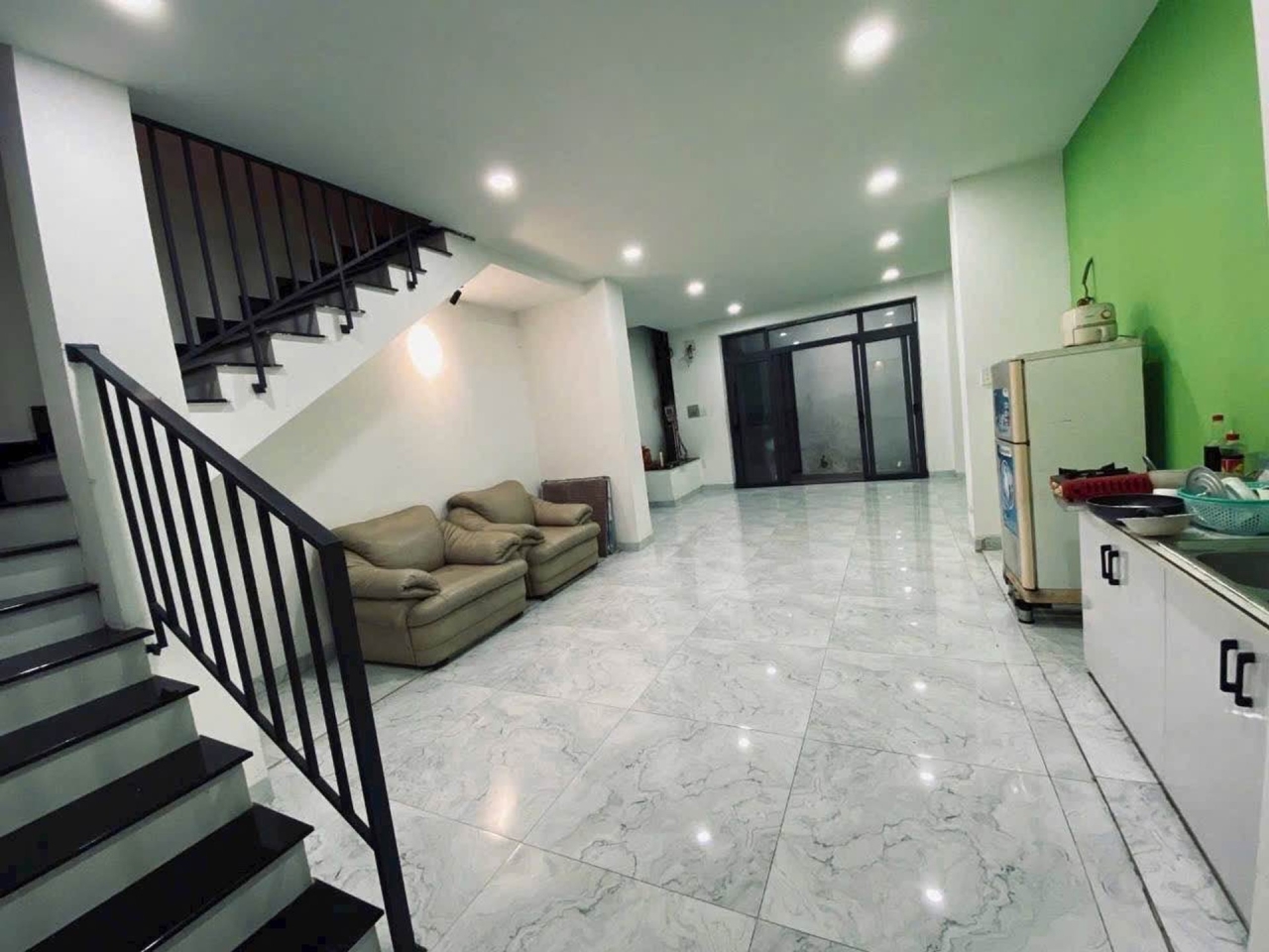 [H2838*] Nhà mới ở ngay sát BV Hồng Đức - Giá 5.x tỷ