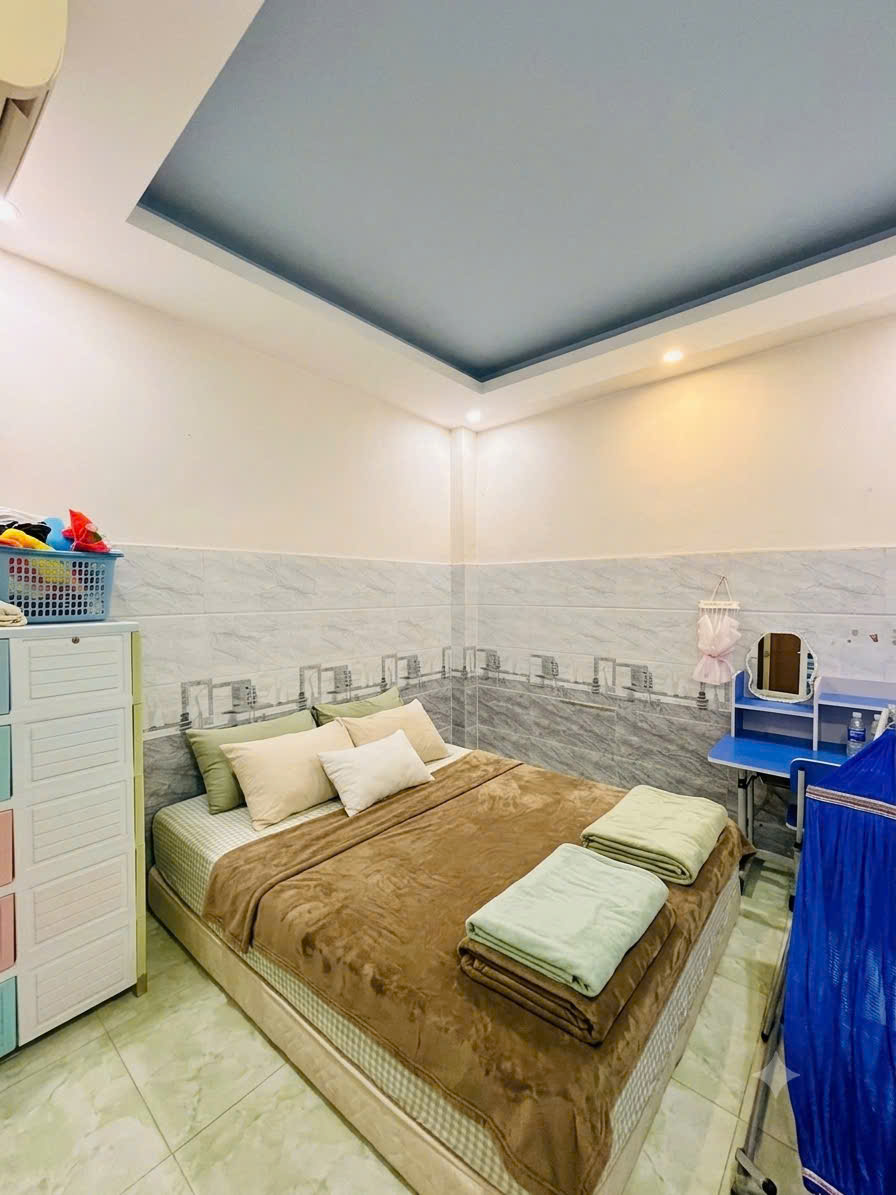 ♣  20m ra K Ô tô gần Nguyễn Hoàng 4 tầng đúc, 4PN khép kín, sân thượng, hơn 3 tỷ