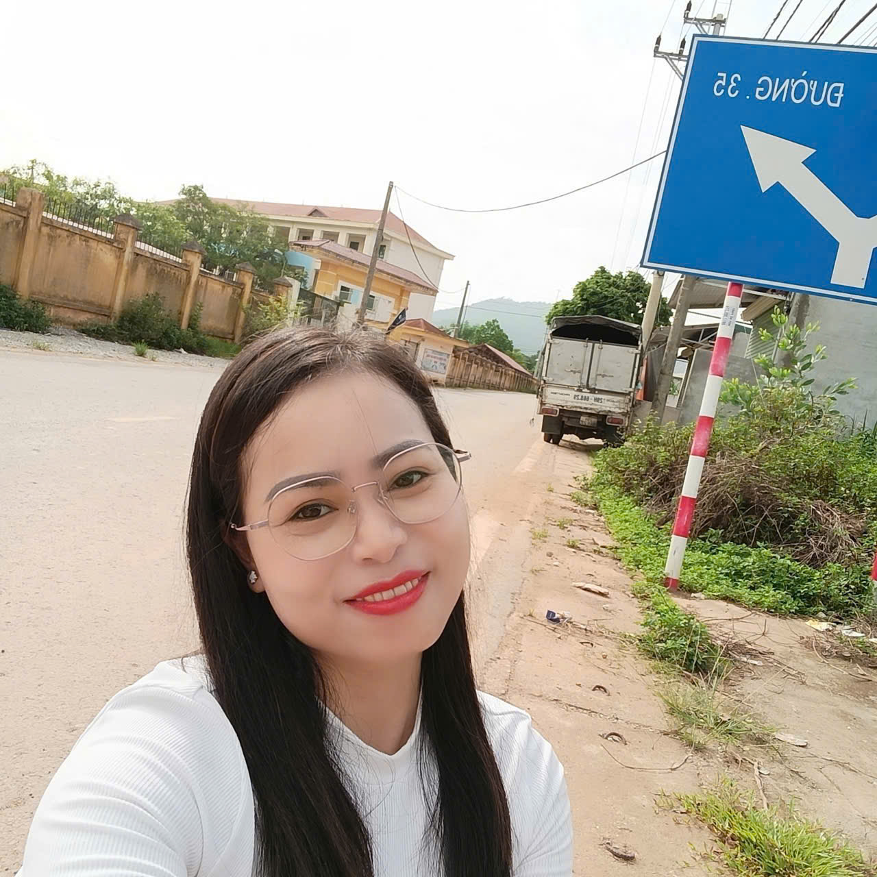 VỊ TRÍ VÀNG -ĐẤT KINH DOANH MẶT ĐƯỜNG NHỰA  ,NGHỈ DƯỠNG ,KHO XƯỞNG XE CÔNG TRÁNH ,VỊ TRÍ ĐẤT ĐỐI DIỆN CỔNG TRƯỜNG HỌC CẤP 1 THANH SƠN ,MUA ĐẦU TƯ  ,HOẠC ĐÊ Ở KINH DOANH CỰC YÊN TÂM NHÓ CÁC BÁC