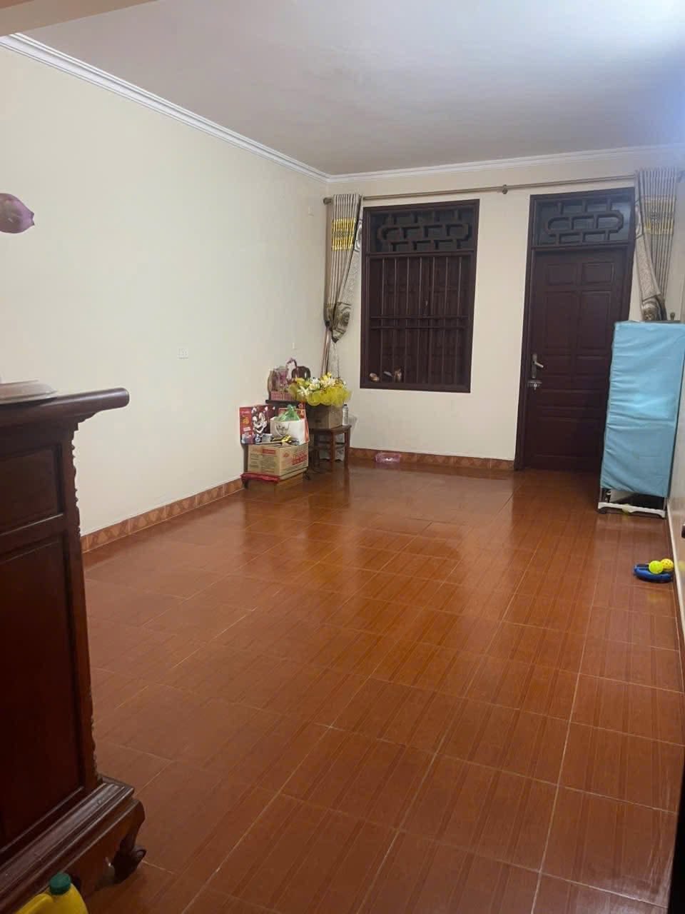 Cho thuê căn nhà 4 tầng KĐT Vạn Phúc, ph Thanh Bình, TP HD, 64m2, 3 ngủ, 4 vs, chỉ 8 tr