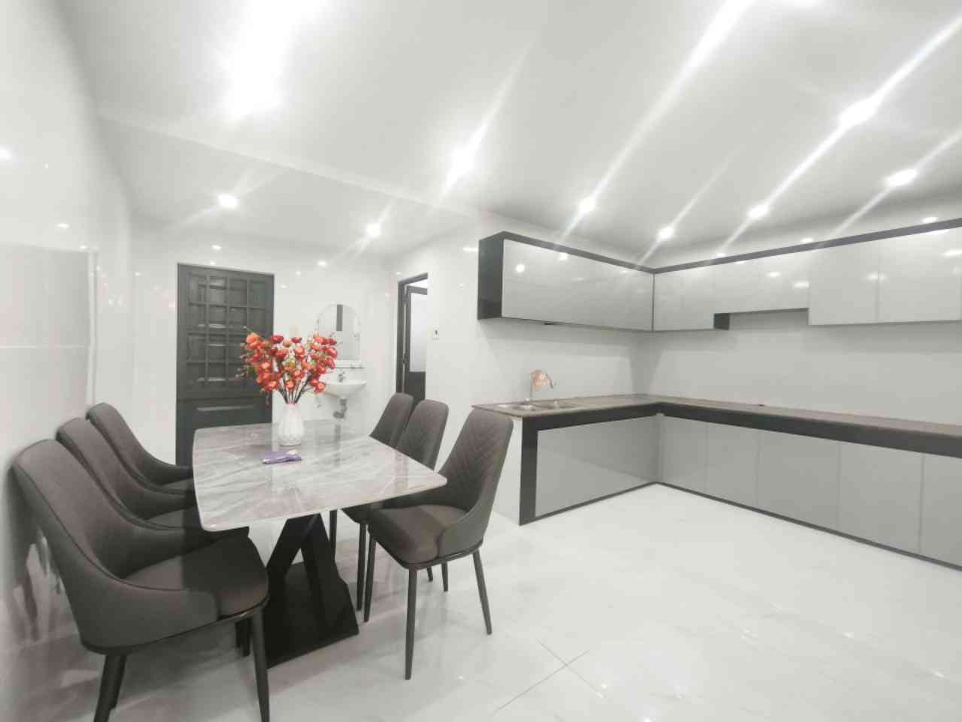 Bán nhà Đống Công Tường, Hòa Xuân 100m², 2 tầng, 4PN, giá 5,49 tỷ