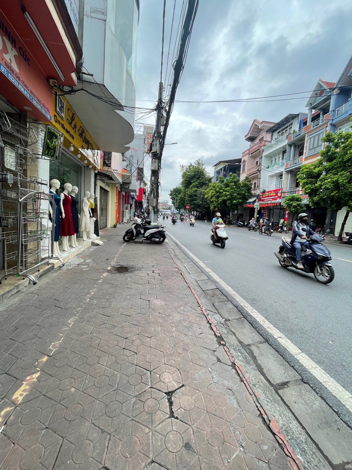 Bán nhà mặt đường Trần Nguyên Hãn - Vị trí vàng kinh doanh