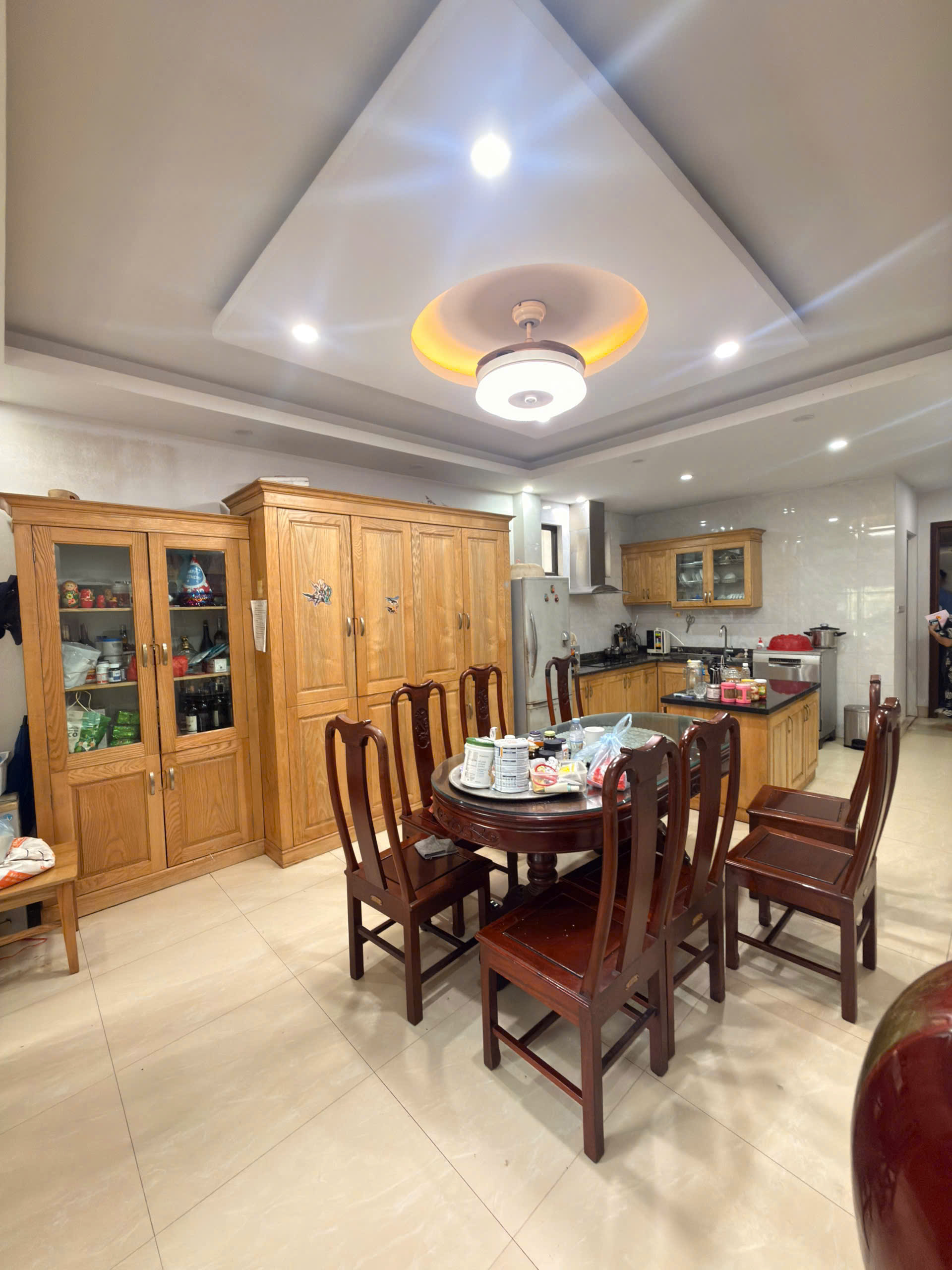 BÁN NHÀ MẶT PHỐ HOÀNG VĂN THÁI – 6 TẦNG THANG MÁY – VỈA HÈ RỘNG - LÔ GÓC - KINH DOANH – GIÁ 18.8 TỶ LH 0975124520