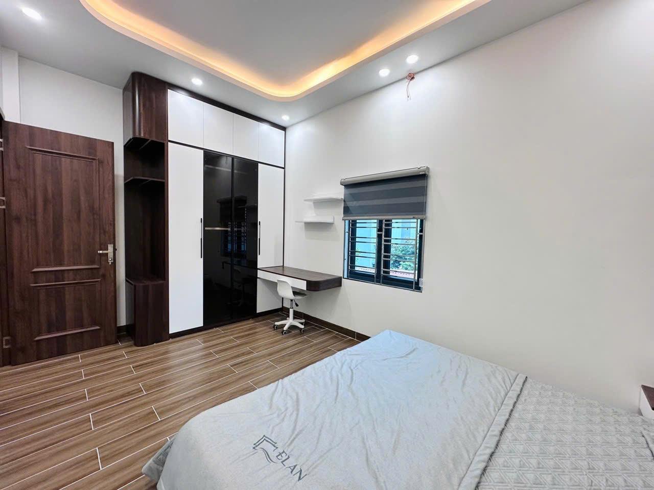 NHÀ ĐẸP TÂN CỔ ĐIỂN 3 TẦNG – TRUNG TÂM PHƯỜNG AN DƯƠNG– Mức giá cực kỳ hấp dẫn cho một căn nhà đẹp ngay trung tâm.-4