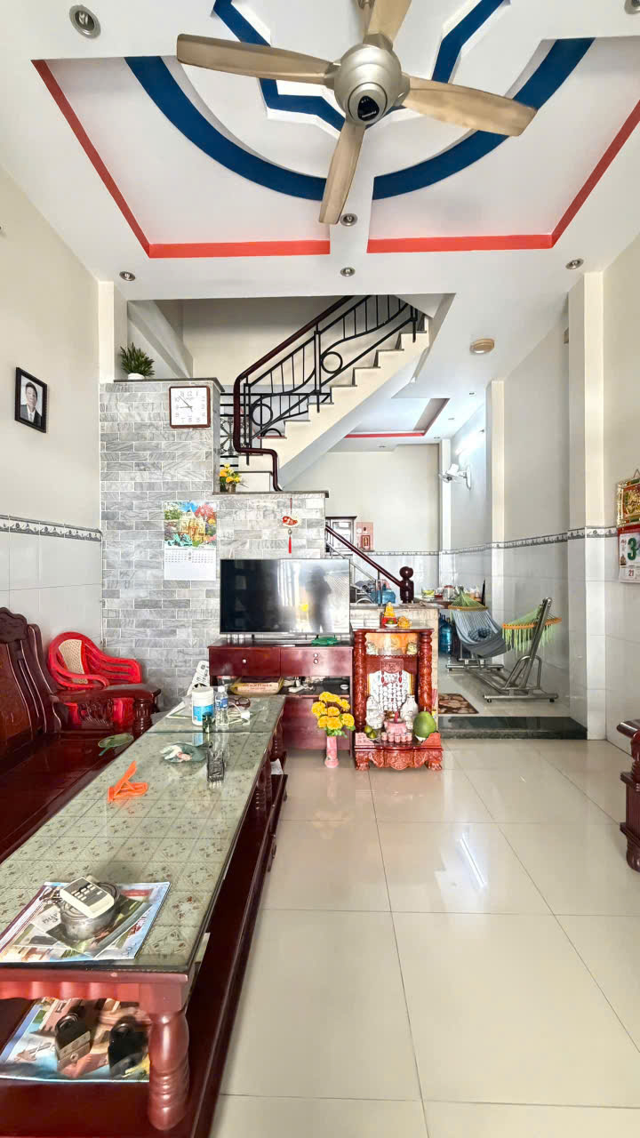 💥🏠🚘🔥 BÌNH TÂN, SÁT MẶT TIỀN, HXH 6M THÔNG, 50M2, 4TẦNG BTCT, 3PN, VÀO Ở NGAY, CHỈ NHỈNH 5TỶ