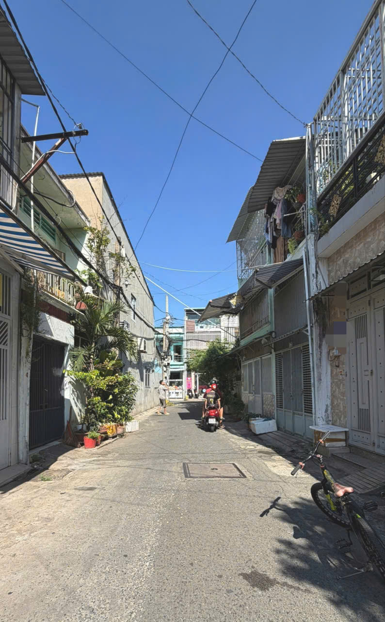 💥🏠🚘🔥 BÌNH TÂN, SÁT MẶT TIỀN, HXH 6M THÔNG, 50M2, 4TẦNG BTCT, 3PN, VÀO Ở NGAY, CHỈ NHỈNH 5TỶ-5