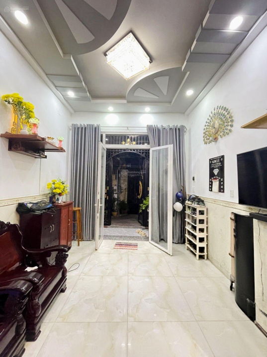 Bán nhà Tám Danh thông Tạ Quang Bửu xe hơi sát cửa, mới đẹp nhỉnh 6 tỷ.-3