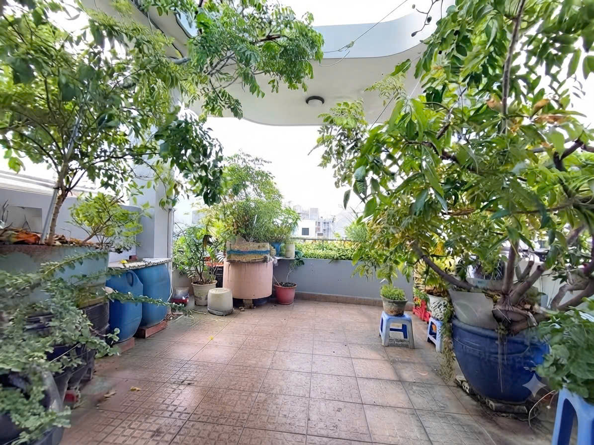 Bán nhà Phạm Văn Hai • 54m² • 1 trệt 3 lầu • 5 PN • Sân thượng • Di chuyển sân bay khoảng 5 ph - 11.x tỷ
