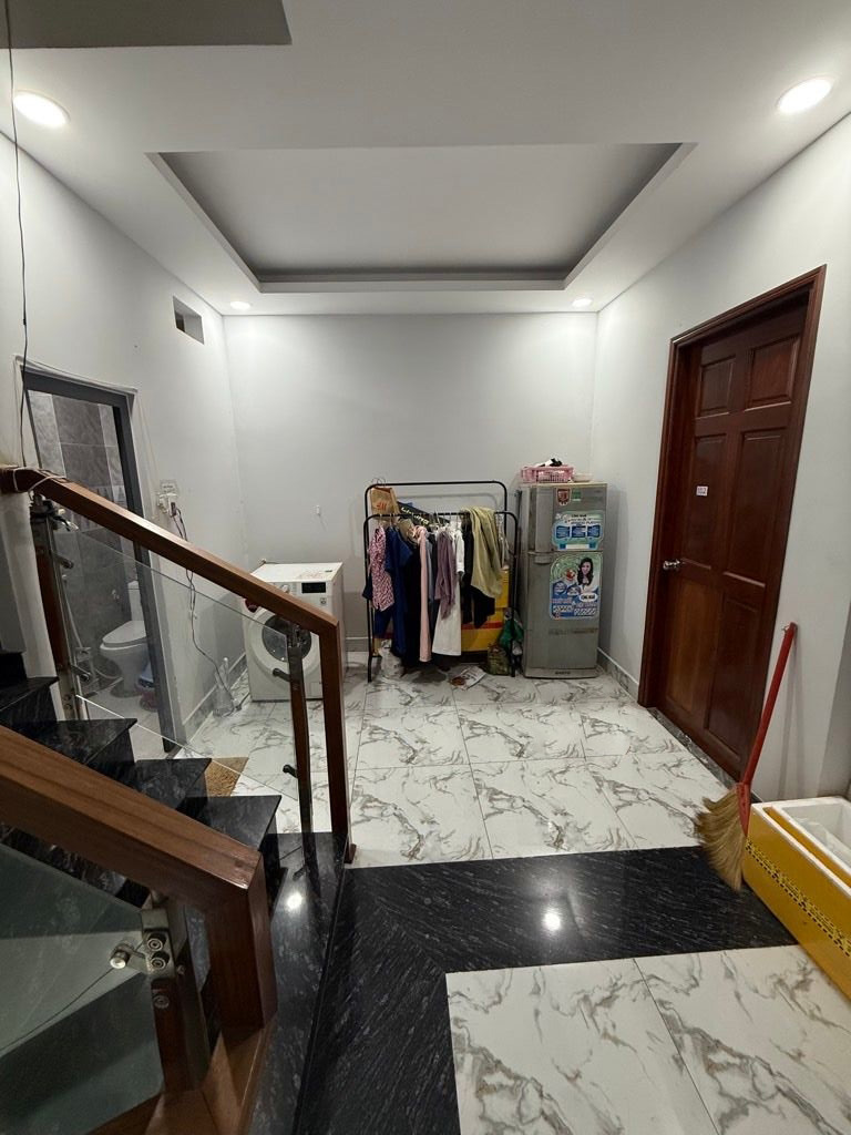 O2848  Ô TÔ NGỦ TRONG NHÀ sát CITYLAND GÒ VẤP, 8.x tỷ