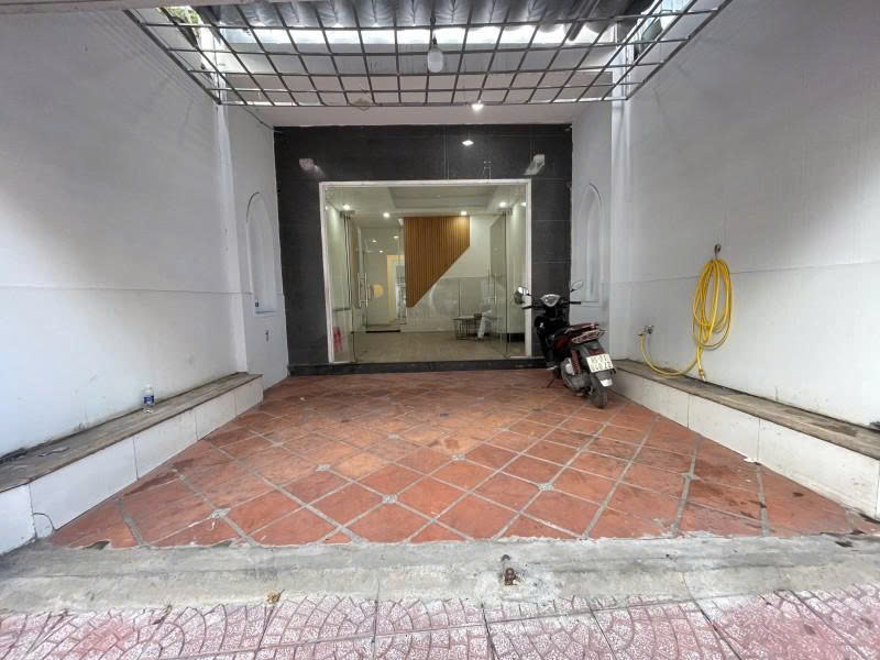 Bán nhà Nhà Mặt tiền Nguyễn Đình Chính -  giao Nguyễn Văn Trỗi, 5x22m, 2 Tầng,  23,8 Tỷ-3