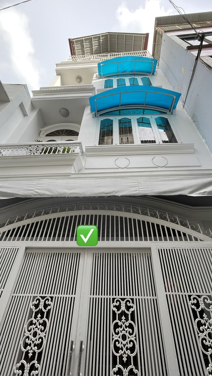 Bán nhà Trần Quang Diệu, quận 3 - hẻm 3m, cách mặt tiền 20m. 36m2 5 pn - 7 tỷ 99