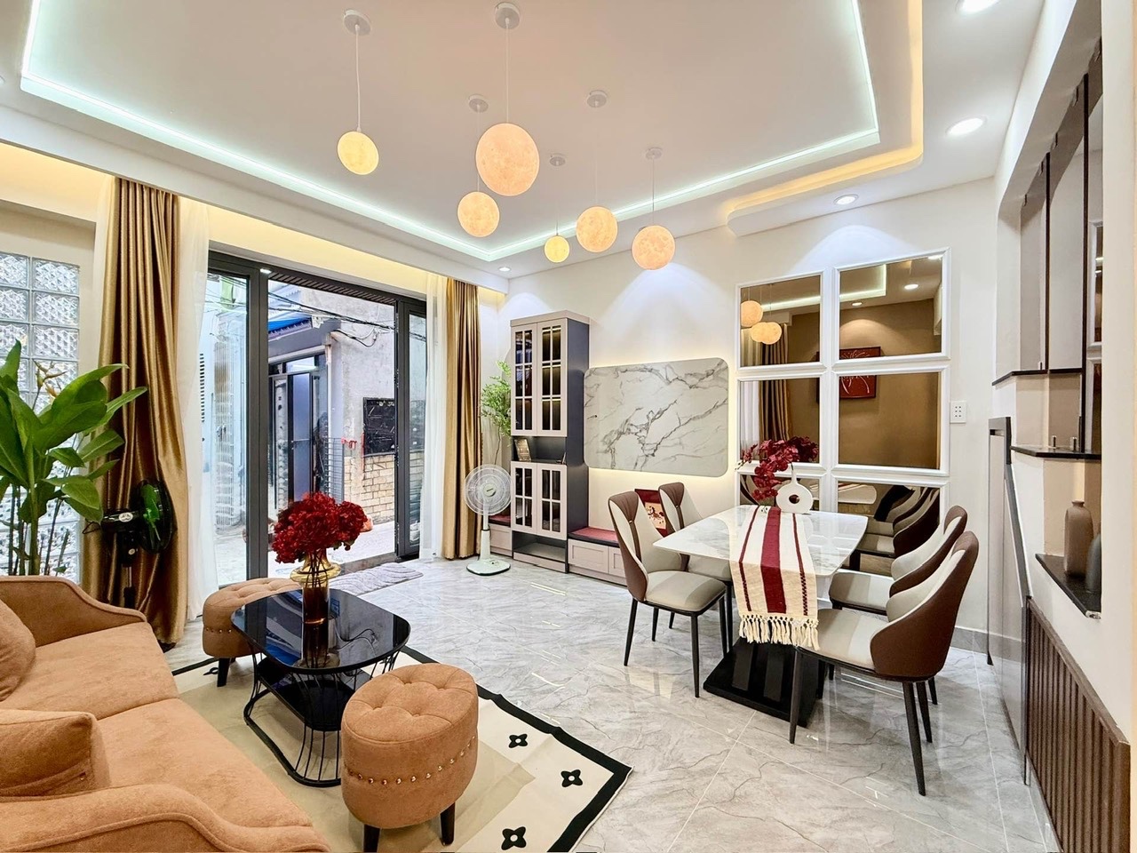 Bán nhà Huỳnh Văn Bánh - Phú Nhuận  Hẻm xe hơi  3 tầng  28m²  5.95 tỷ