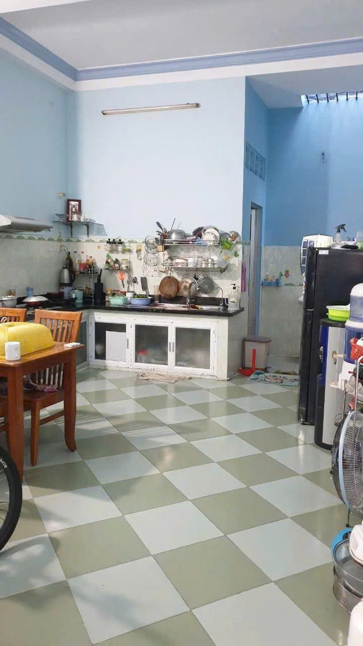 Bán nhà diện tích lớn (4.3x16.7m) Nguyễn Duy P9Q8. Giá: 6.7 tỷ