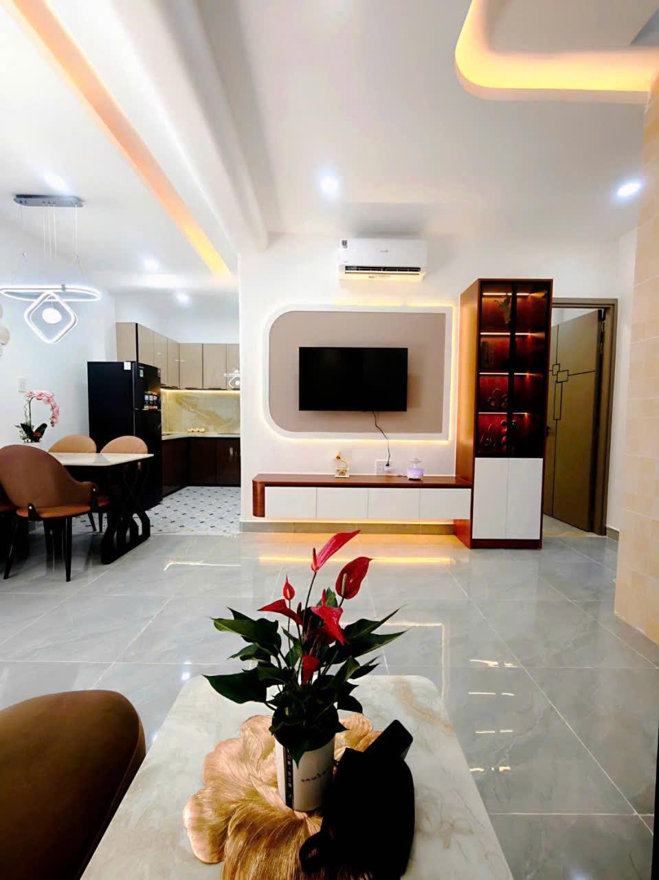 Hàng hiếm Phú Nhuận ngang 7,2m, hẻm xe hơi 10 bước, full nội thất cao cấp, nhỉnh 6 tỷ