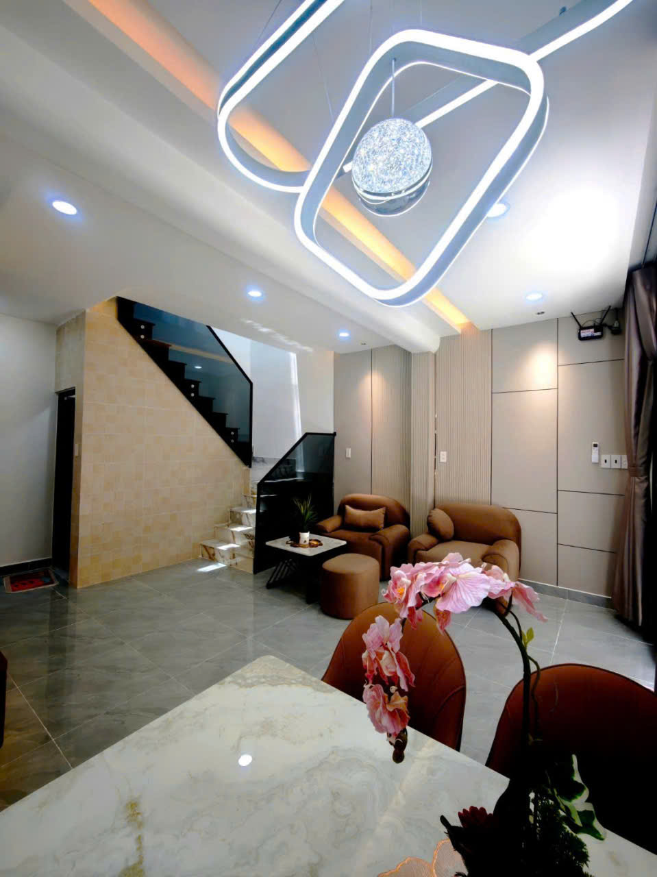 Hàng hiếm Phú Nhuận ngang 7,2m, hẻm xe hơi 10 bước, full nội thất cao cấp, nhỉnh 6 tỷ