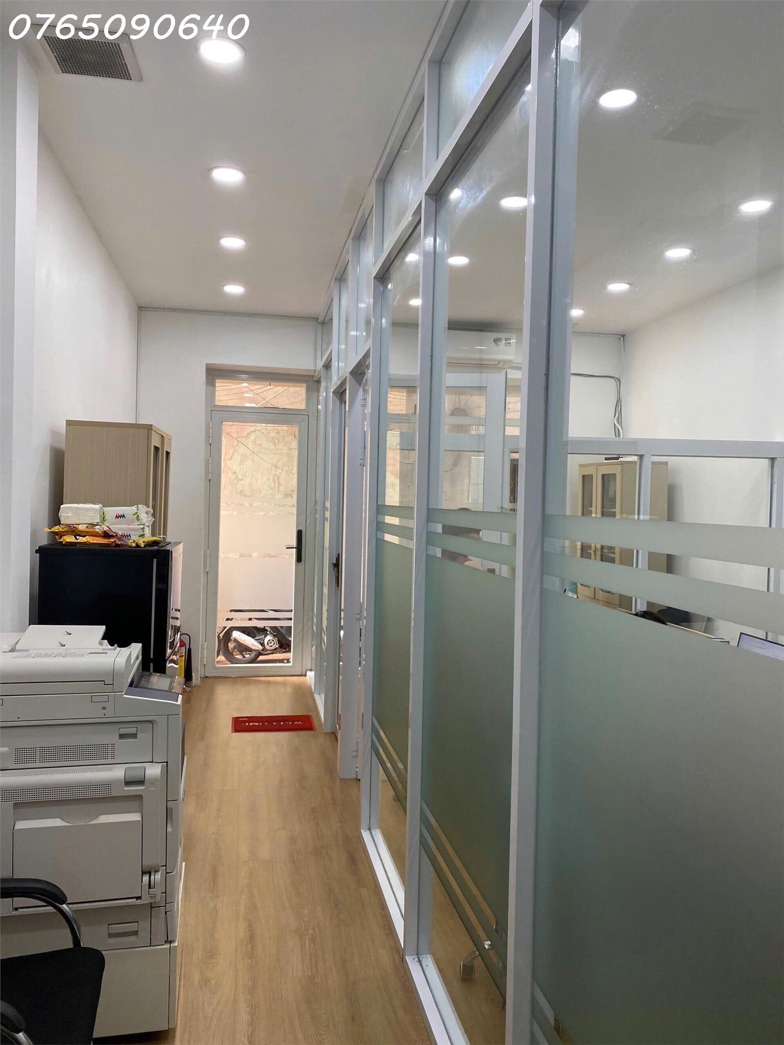 Chính chủ bán nhà 19E Nguyễn Hữu Cảnh, 54m2, 1 trệt + 4 lầu, đang cho thuê CHDV, 15.5 tỷ