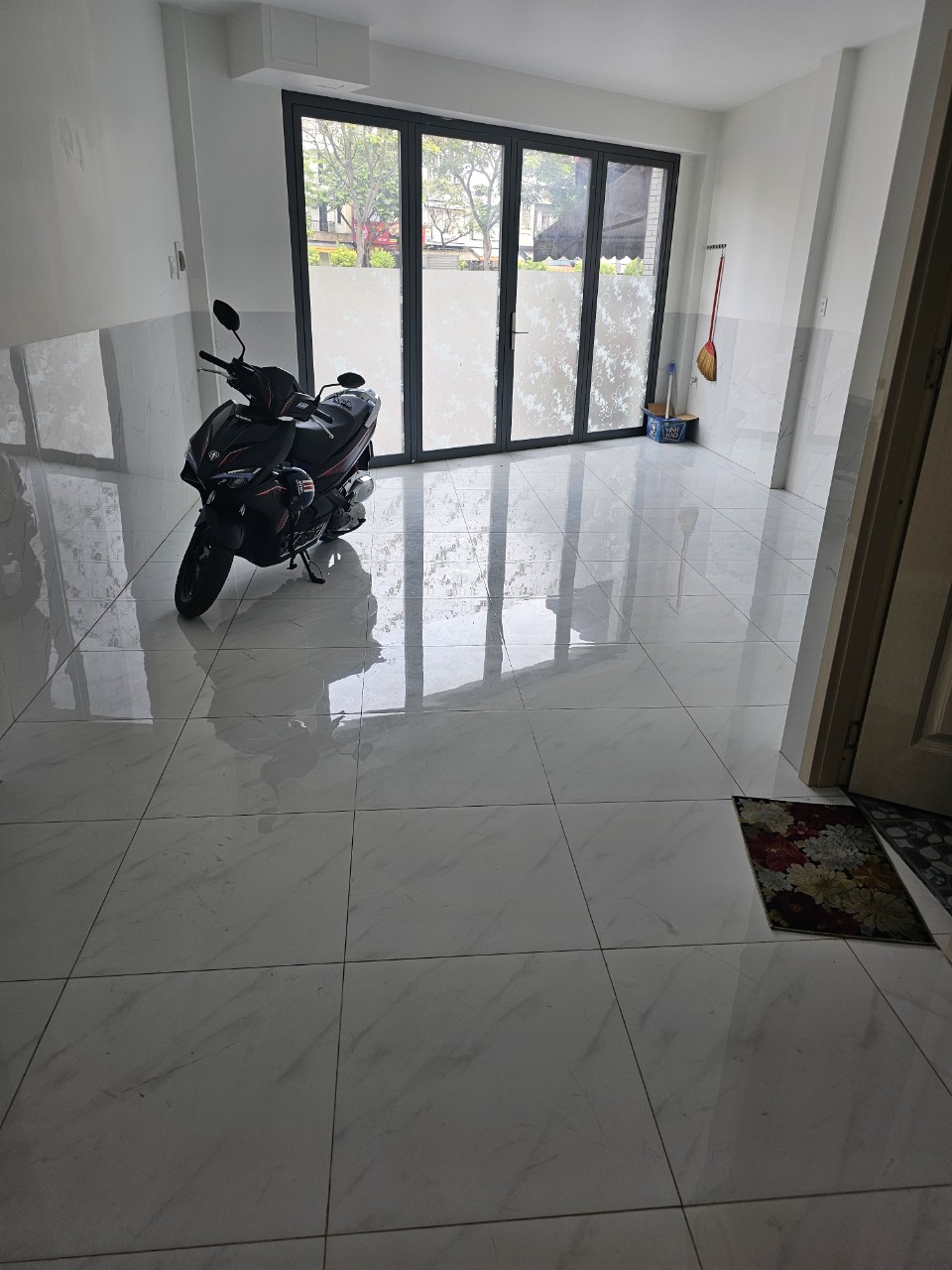 Bán Nhà 4 Tầng Mặt Tiền Phạm Văn Đồng - Phường 3 - Gò Vấp-1