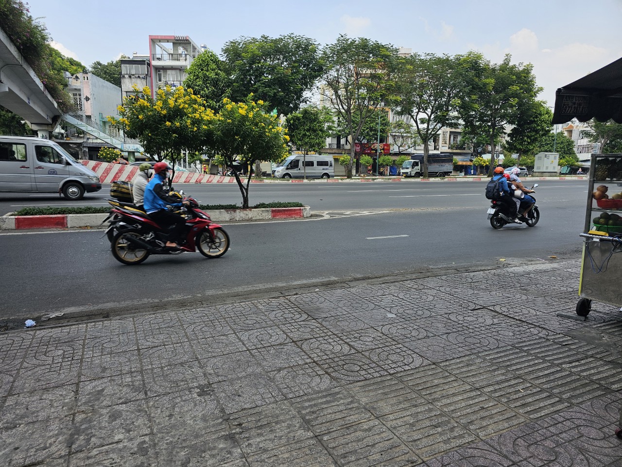 Bán Nhà 4 Tầng Mặt Tiền Phạm Văn Đồng - Phường 3 - Gò Vấp-2