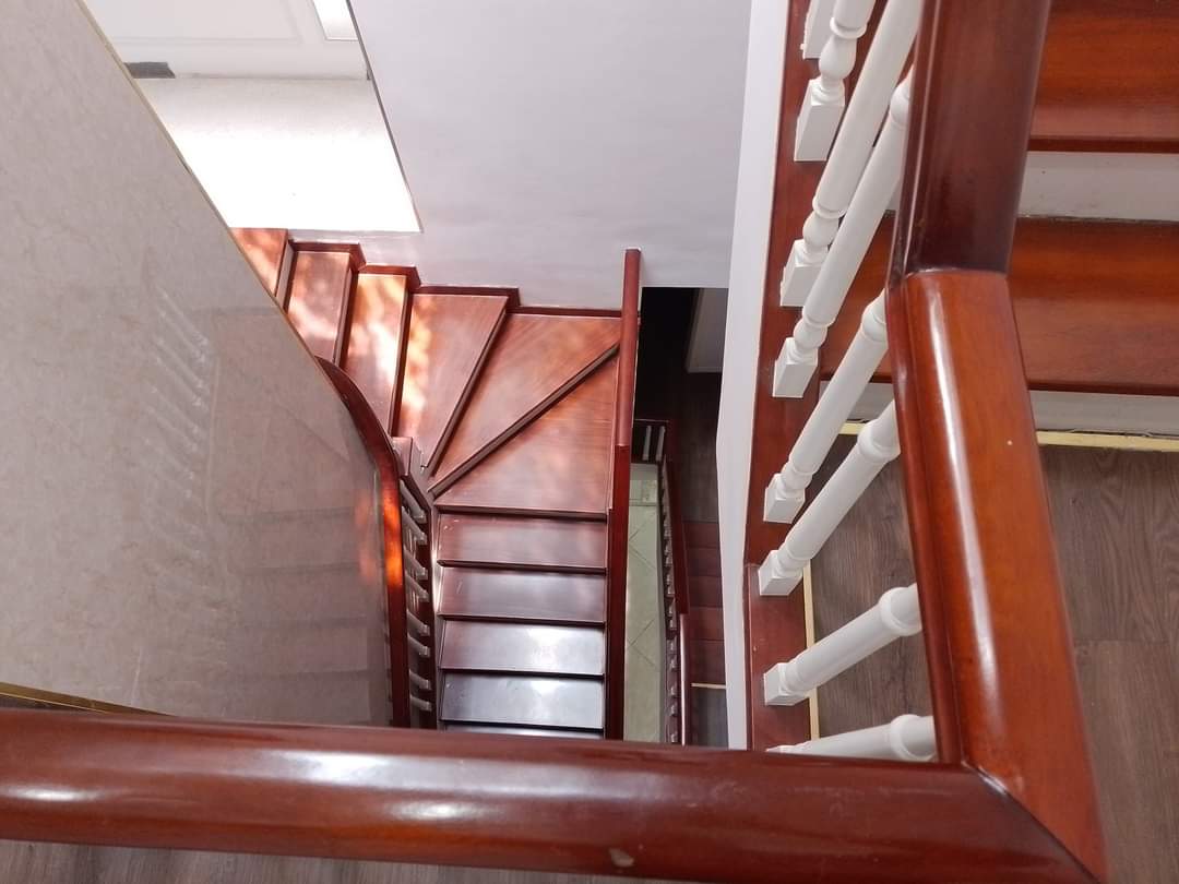 Cho thuê nhà, 110m2_ 5.5T; Lạc Long Quân, Võ Chí Công, Tây Hồ -39 tr