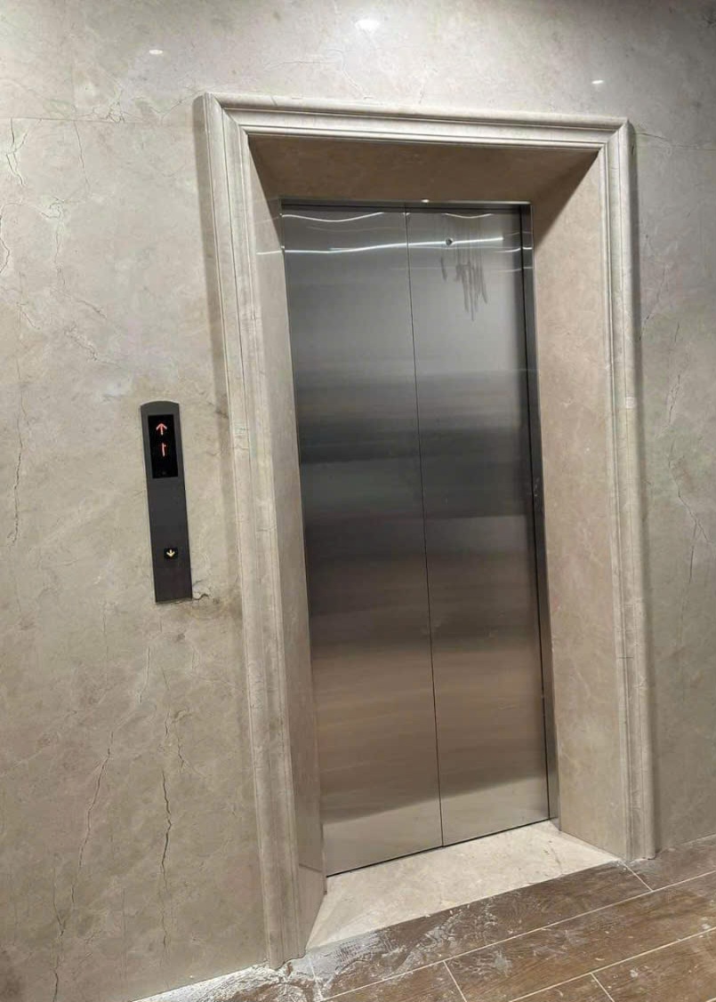 Cho thuê nhà căn góc, 93m2_ 4T; Nguyễn Đình Thi, Hoàng Hoa Thám -26 tr