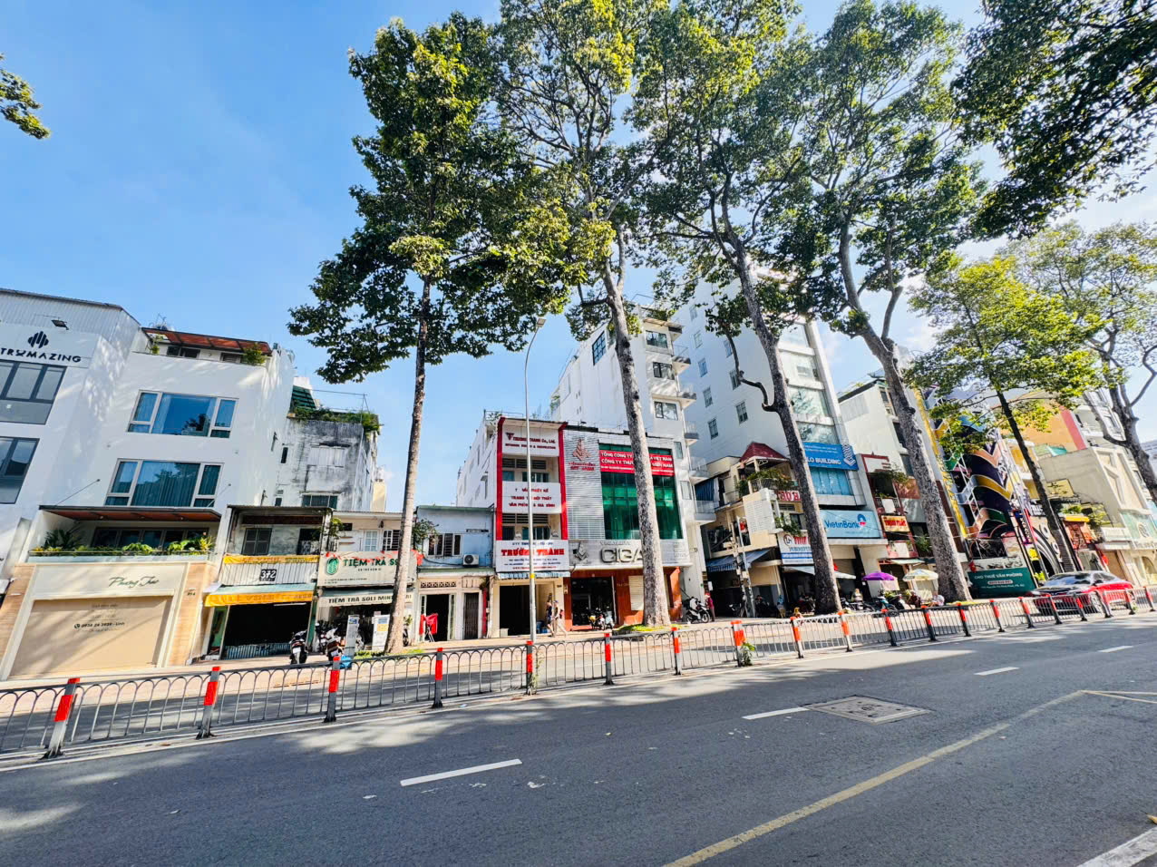 QUẬN 3: CHỦ 1 ĐỜI XƯA BÁN NHÀ 4 TẦNG MẶT TIỀN NGUYỄN THỊ MINH KHAI, P.XUÂN HÒA- DT 92M2- 4M*24M VUÔNG ĐẸP- HIẾM VỊ TRÍ NGAY GÓC CMT8- 0938676685 GIANG GIANG-3